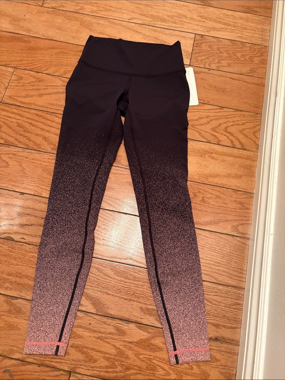 Lululemon - Picture 3 of 6